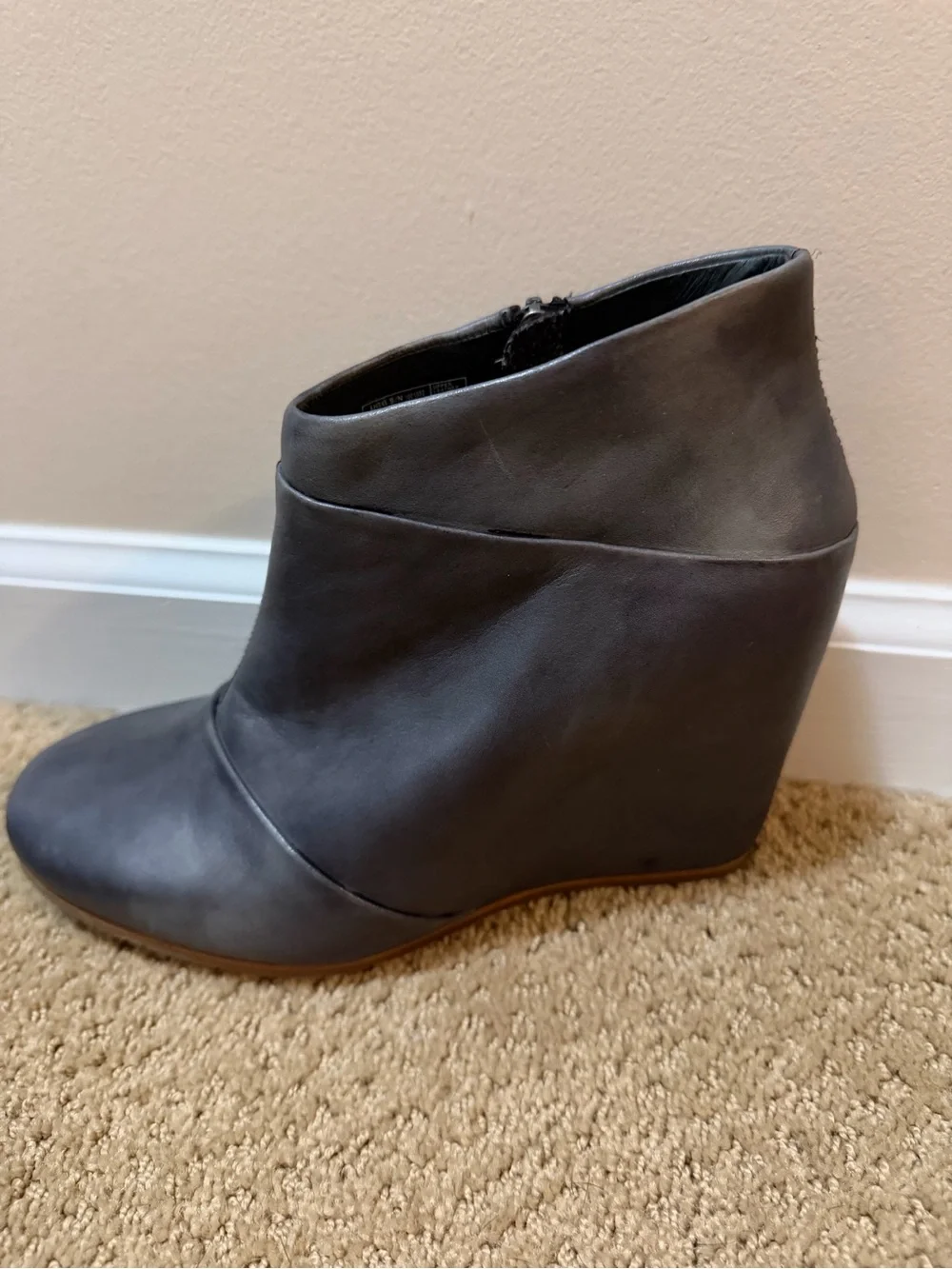UGG Gray Wedge Ankle Boots - Sleek Zip-Closure Style